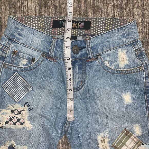 Something Trickie Womens‎ Size 0 Patchwork Denim Bermuda Shorts Blue Distressed - Picture 5 of 7